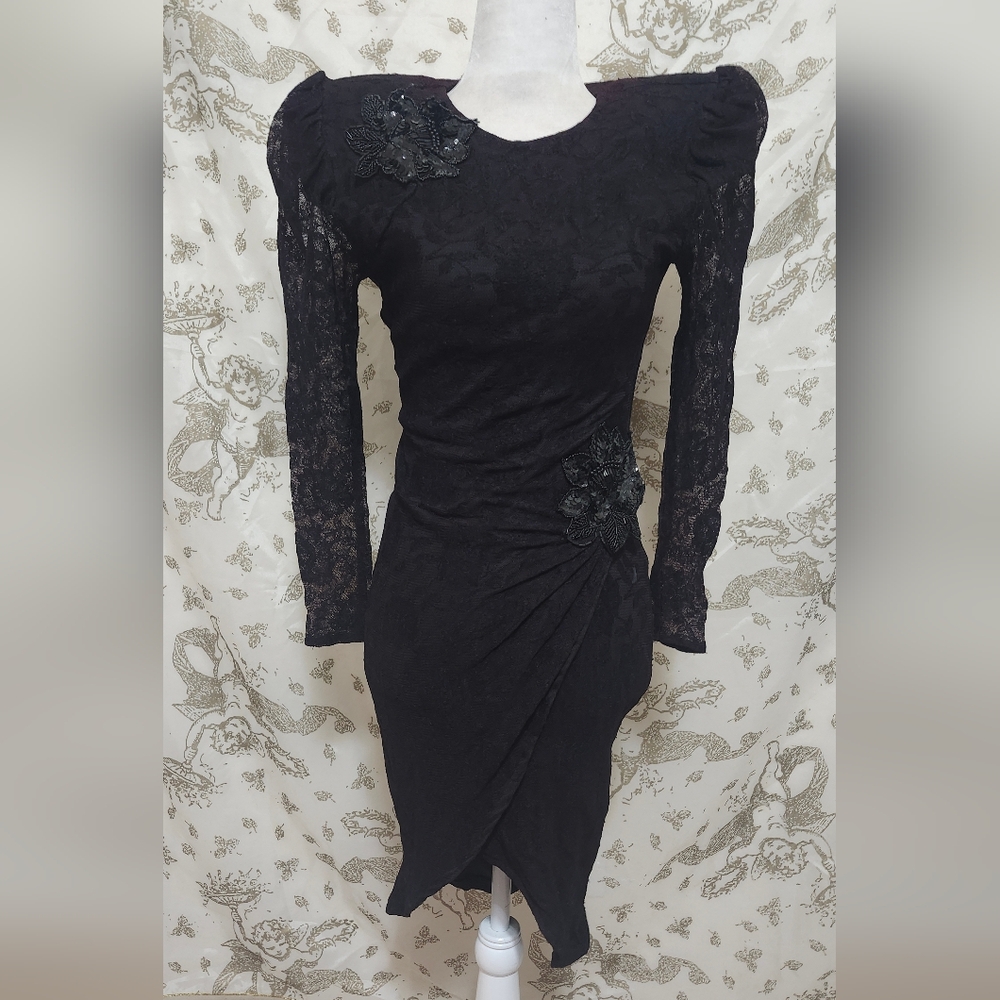 Stunning gothic lace Legends vintage long sleeve open back Dress Xs